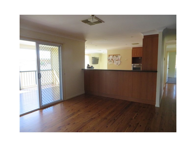 233 Edwardes Street, Roma QLD 4455
