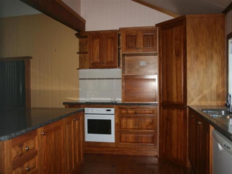 121 Wyndham Street, Roma QLD 4455