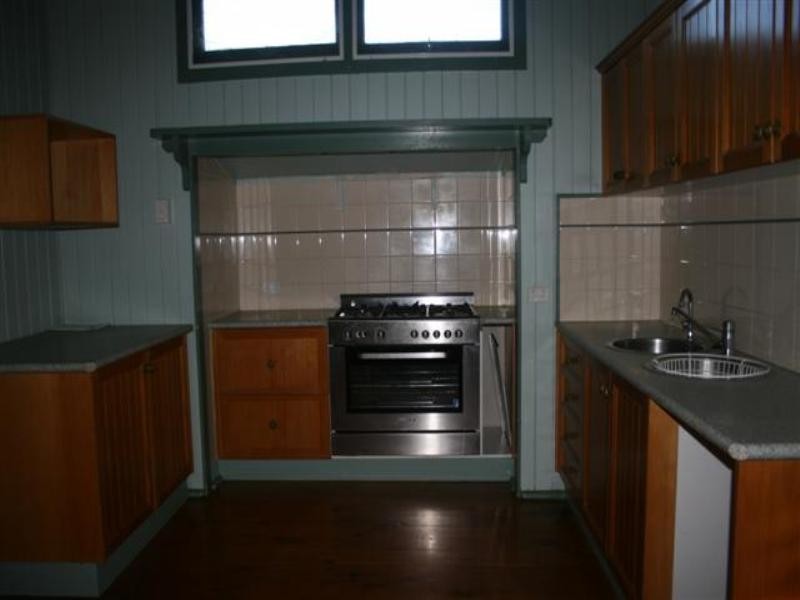 158 McDowall Street, Roma QLD 4455