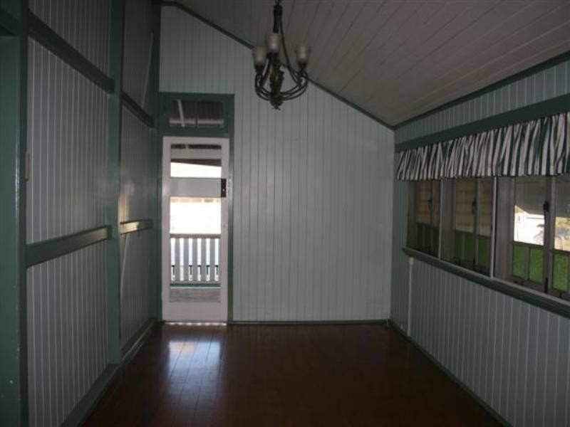 158 McDowall Street, Roma QLD 4455