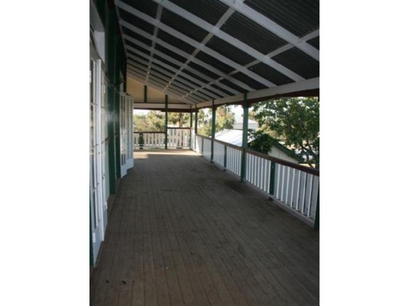 158 McDowall Street, Roma QLD 4455