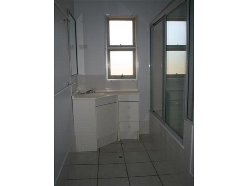 31 Miscamble Street, Roma QLD 4455