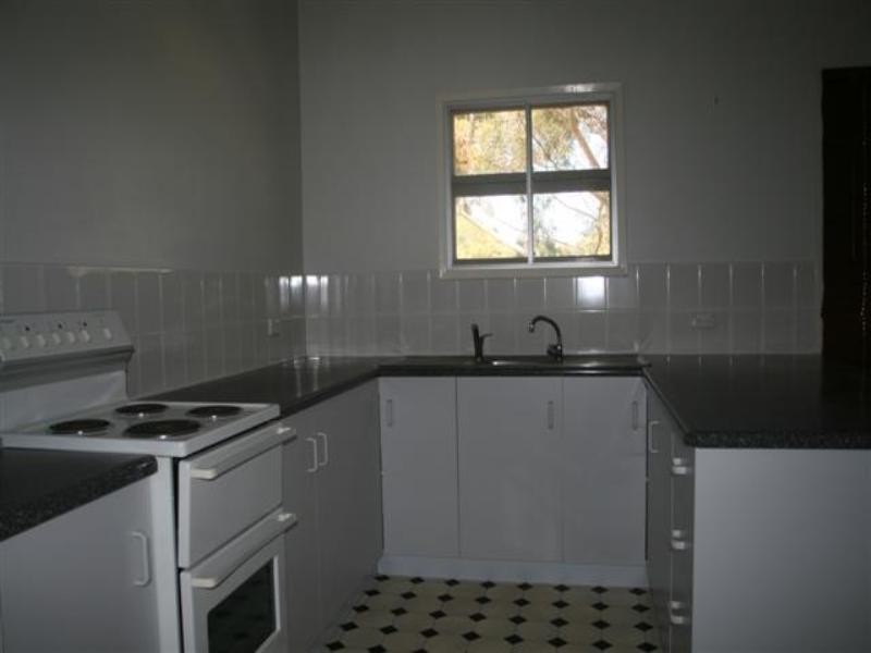 31 Miscamble Street, Roma QLD 4455