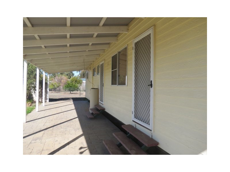 249 Northern Road, Roma QLD 4455