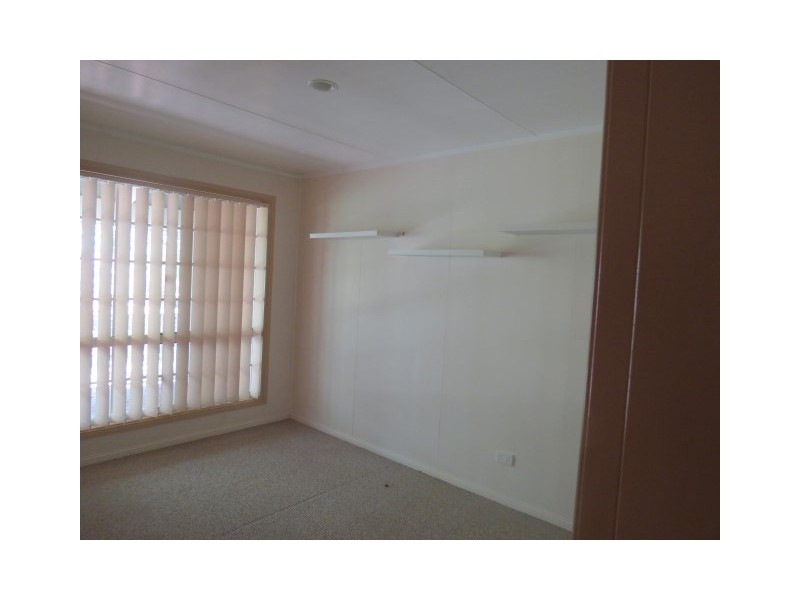 249 Northern Road, Roma QLD 4455