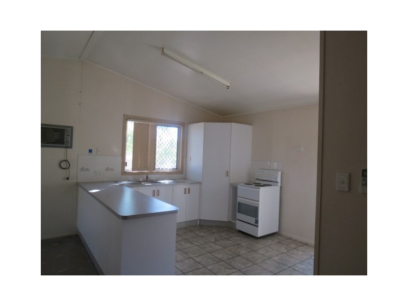 249 Northern Road, Roma QLD 4455