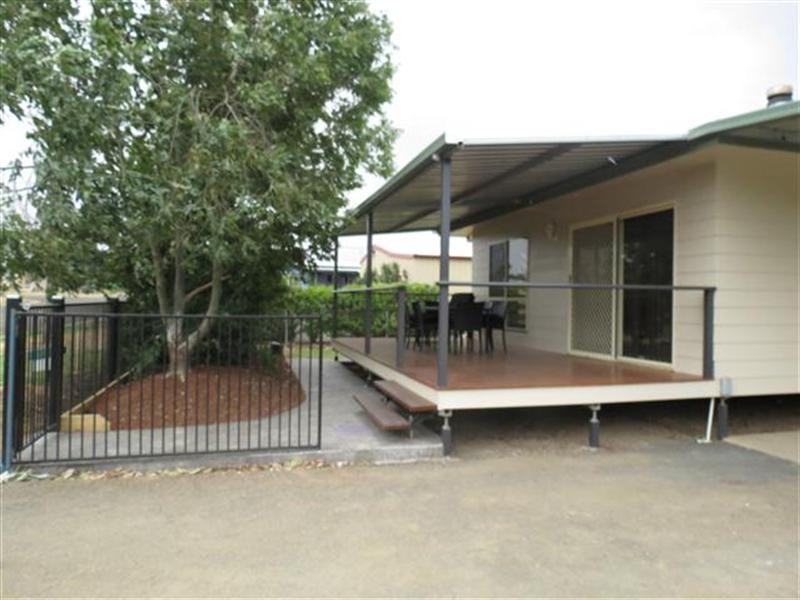 20 Luff Street, Roma QLD 4455