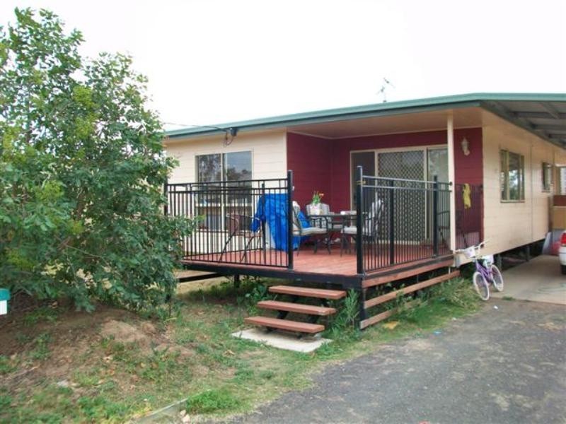 20 Luff Street, Roma QLD 4455