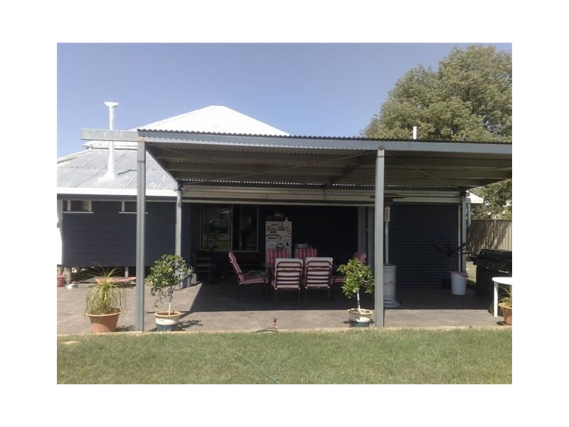 17 May Street, Roma QLD 4455