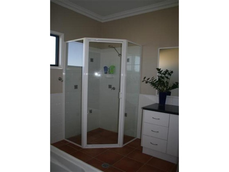 25 Karalee Court, Roma QLD 4455