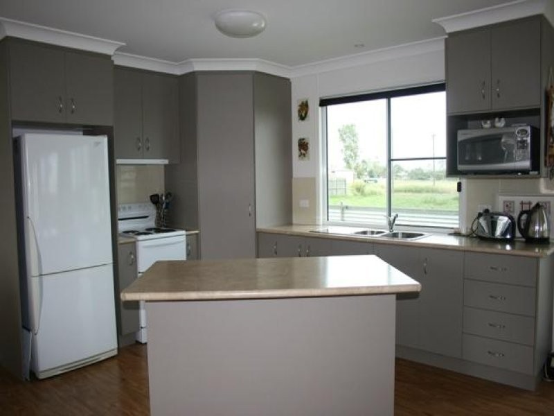 5 Harms Street, Roma QLD 4455