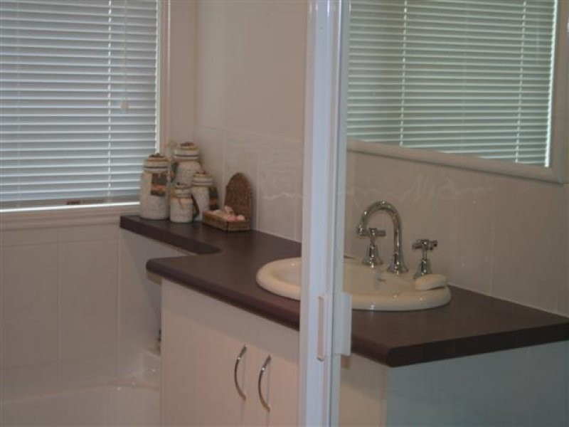 5 Harms Street, Roma QLD 4455