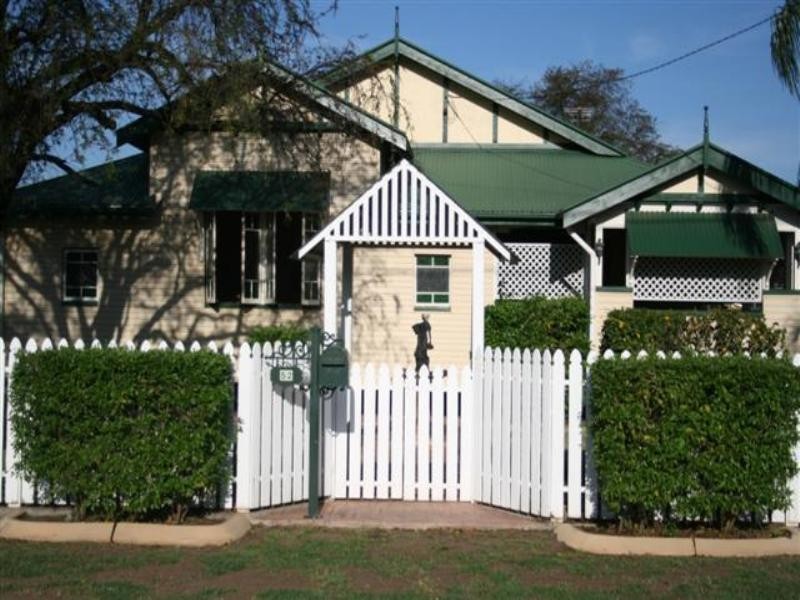 52 Hawthorne Street, Roma QLD 4455