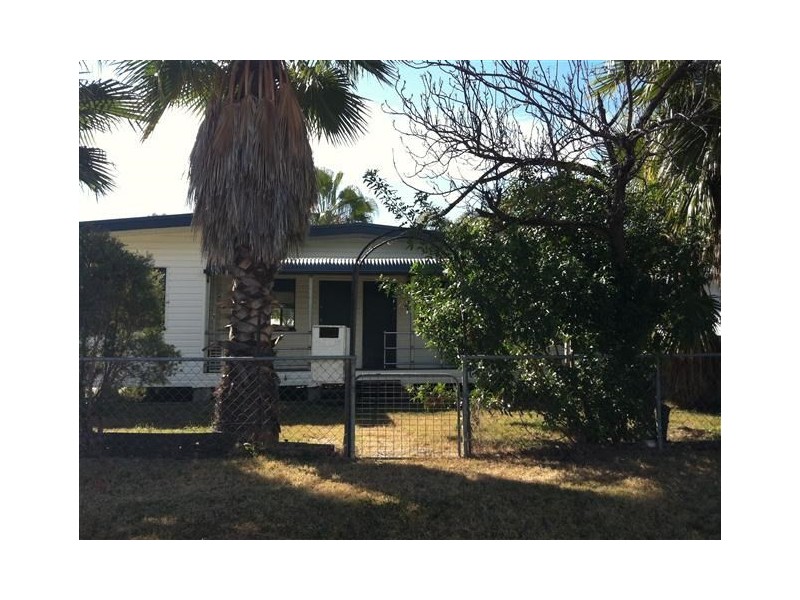4 EVA Street, Roma QLD 4455