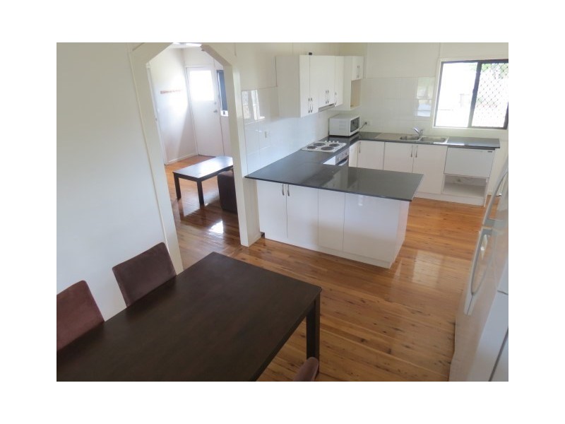 4 EVA Street, Roma QLD 4455