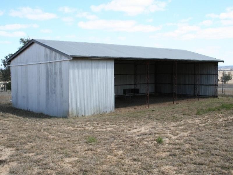 6893 Oralla Road, Injune QLD 4454