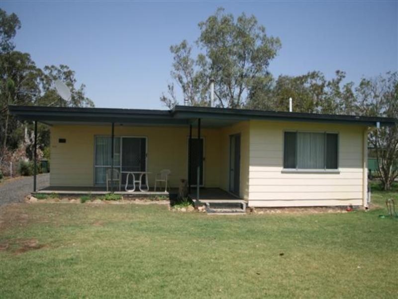 122 Northern Road, Roma QLD 4455