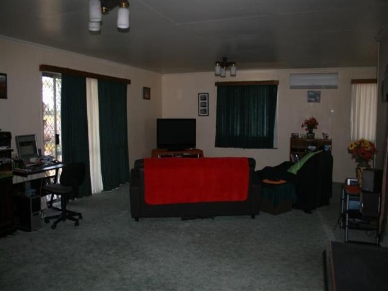 122 Northern Road, Roma QLD 4455