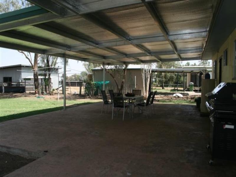 122 Northern Road, Roma QLD 4455