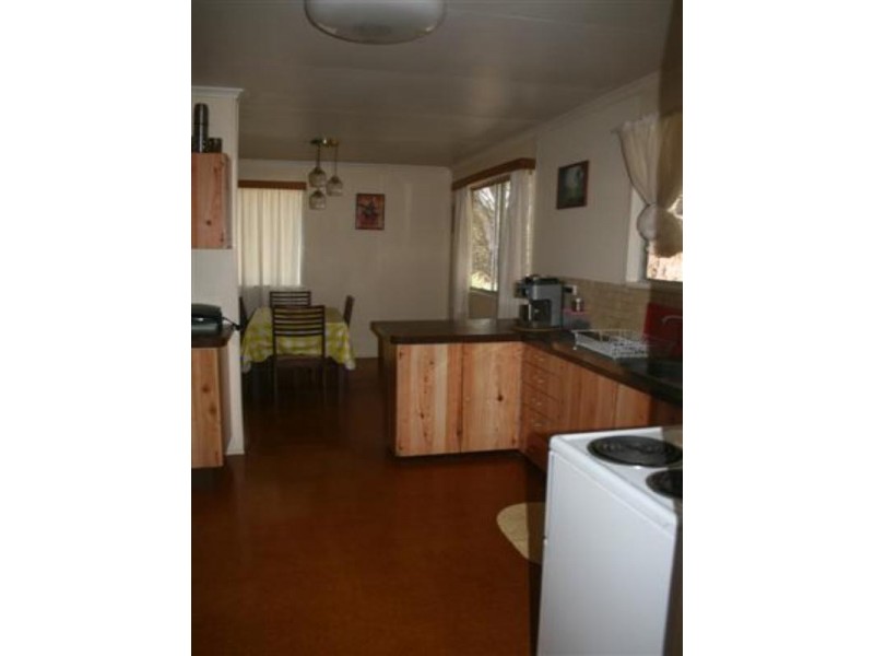 122 Northern Road, Roma QLD 4455