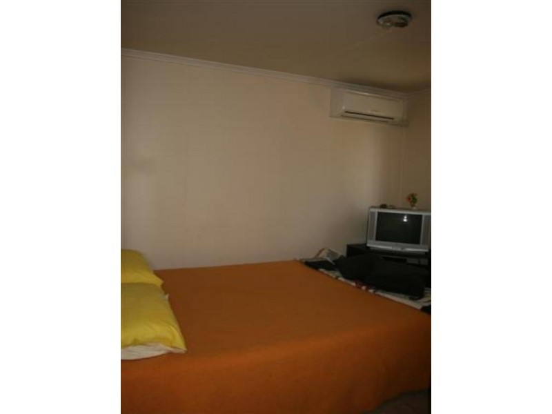 122 Northern Road, Roma QLD 4455