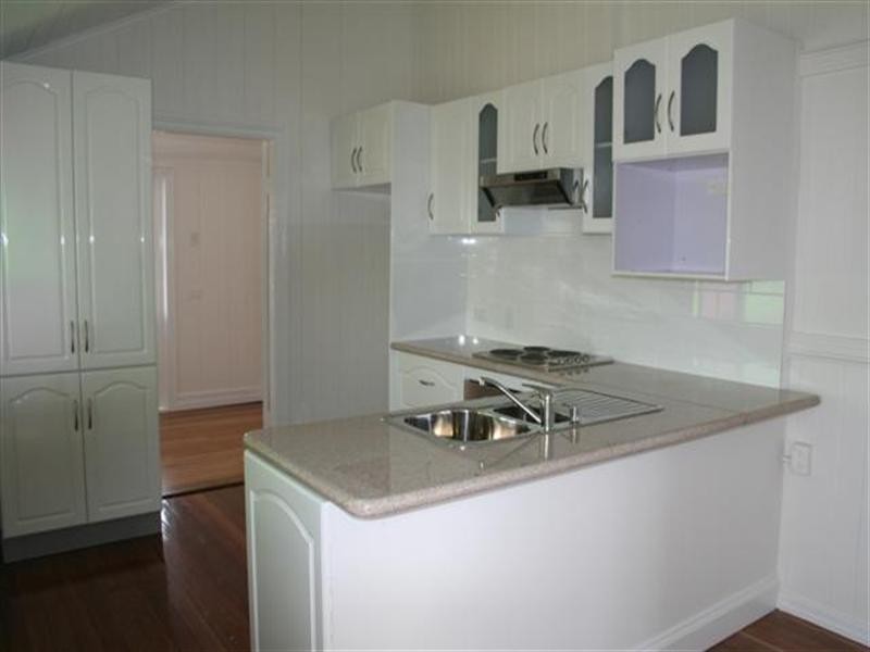 37 Ivy Street, Roma QLD 4455