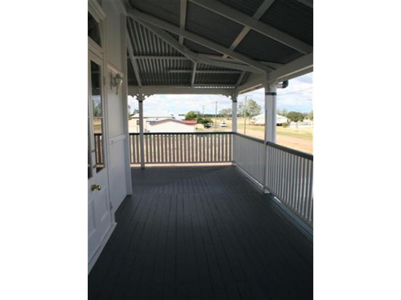 37 Ivy Street, Roma QLD 4455