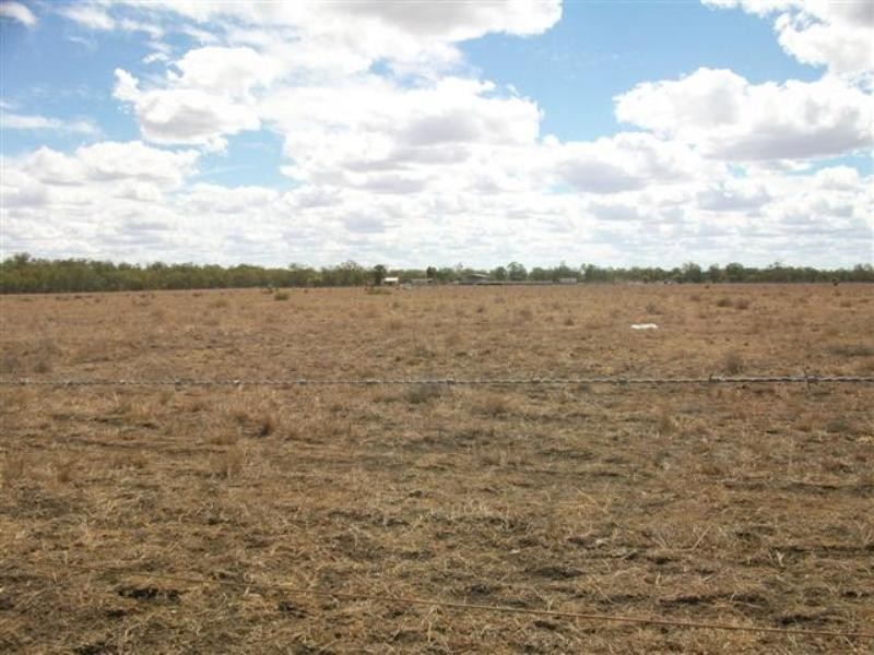 7 Clayton Road, Roma QLD 4455