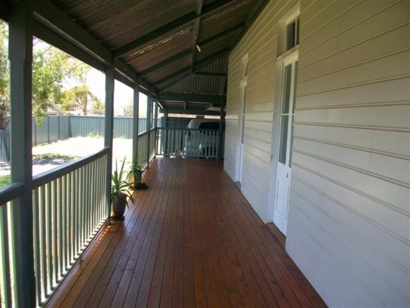 1 Jackson/Bowen Street, Roma QLD 4455
