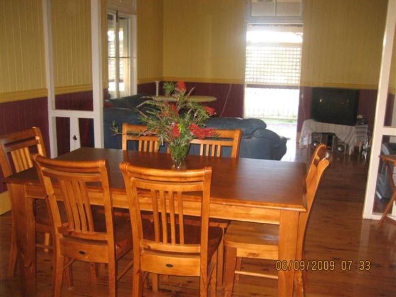 9 Lovell Street, Roma QLD 4455