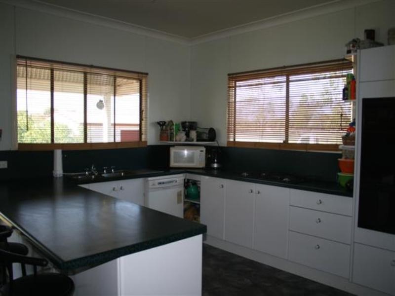 13 Beaumont Drive, Roma QLD 4455