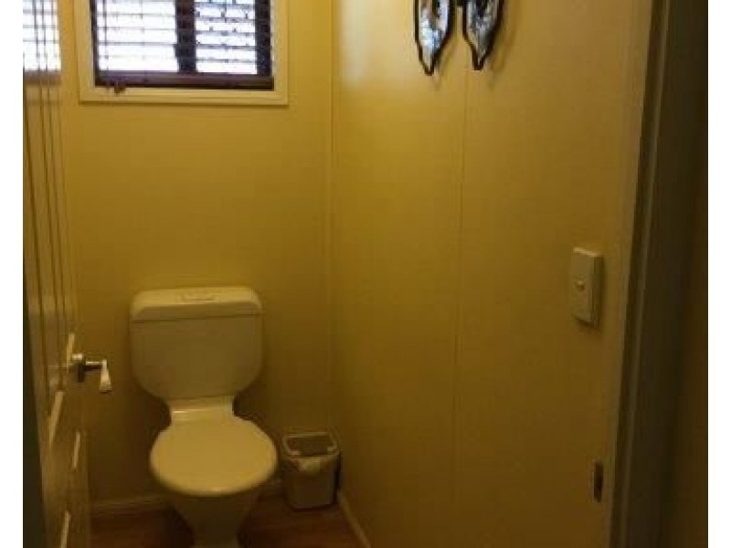 7 Powell Street, Roma QLD 4455