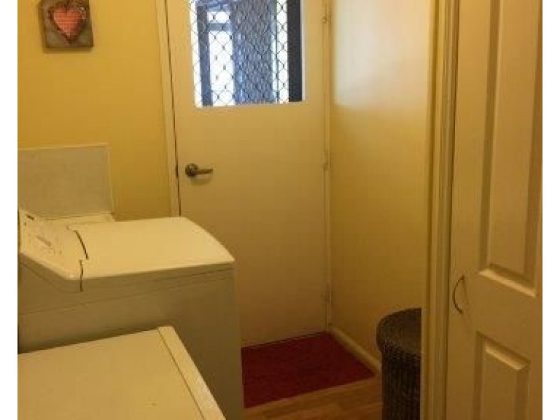 7 Powell Street, Roma QLD 4455