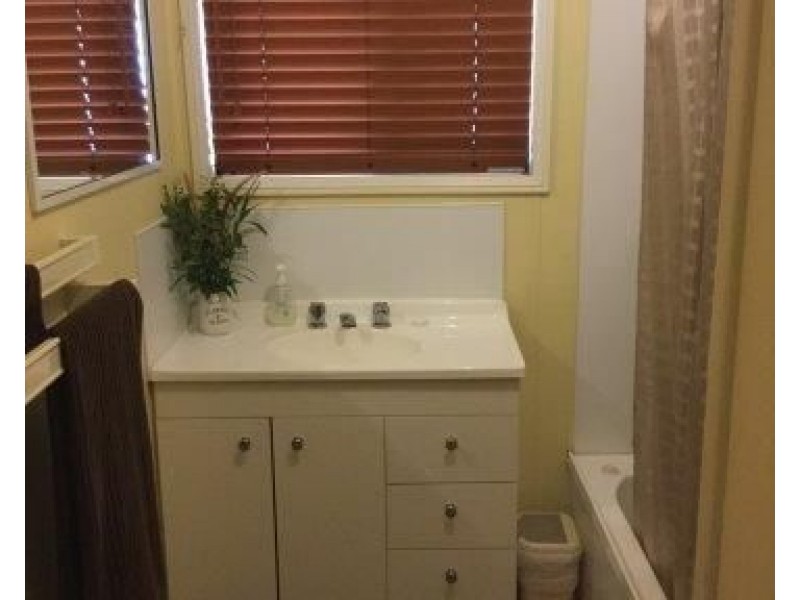 7 Powell Street, Roma QLD 4455