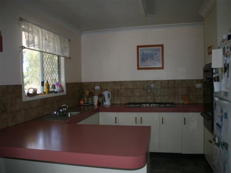 33 Derry Street, Roma QLD 4455