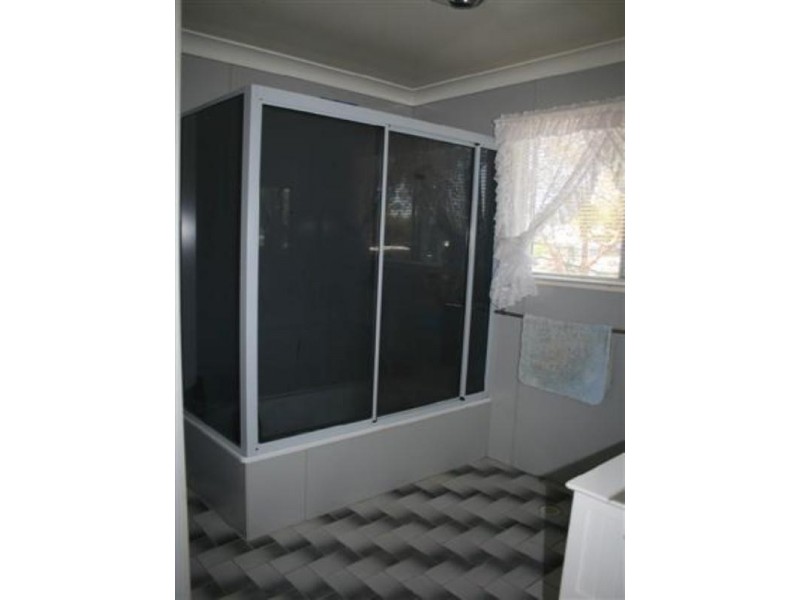 33 Derry Street, Roma QLD 4455