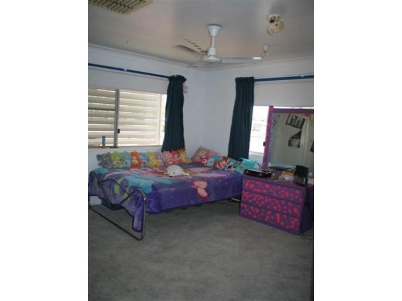 33 Derry Street, Roma QLD 4455