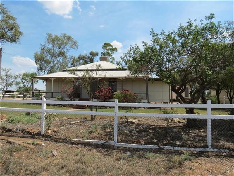 140 Corfe Road, Roma QLD 4455