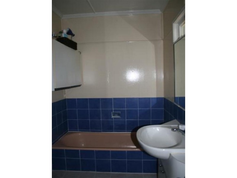 35 Taylor Street, Roma QLD 4455