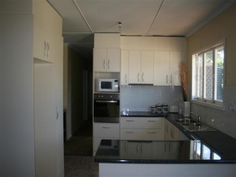 35 Taylor Street, Roma QLD 4455