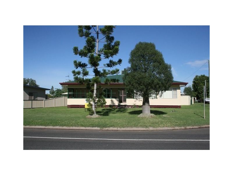 110 Northern Road, Roma QLD 4455