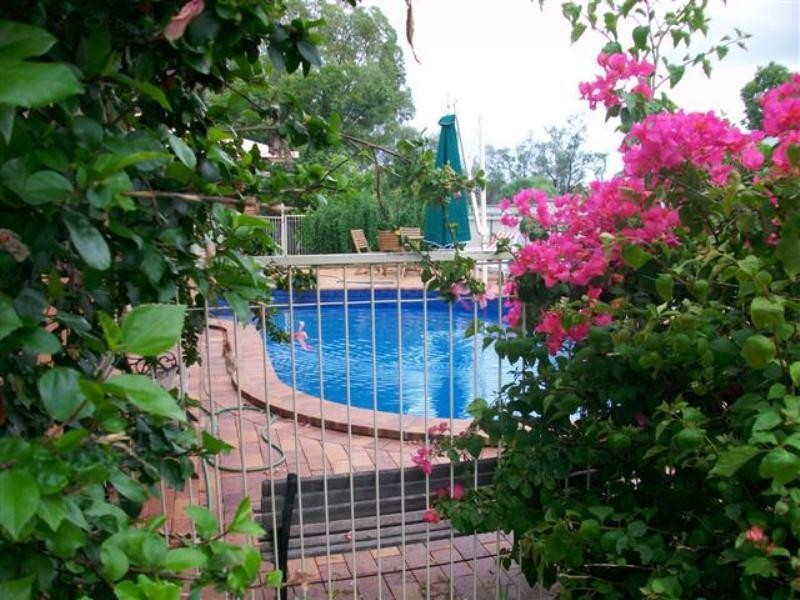 17 Madison Terrace, Roma QLD 4455