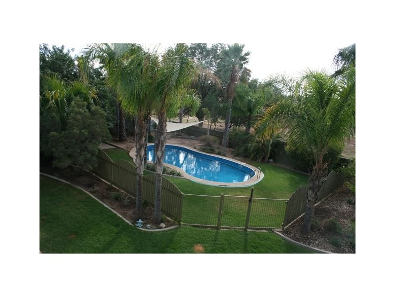 22-24 Borland Street, Roma QLD 4455