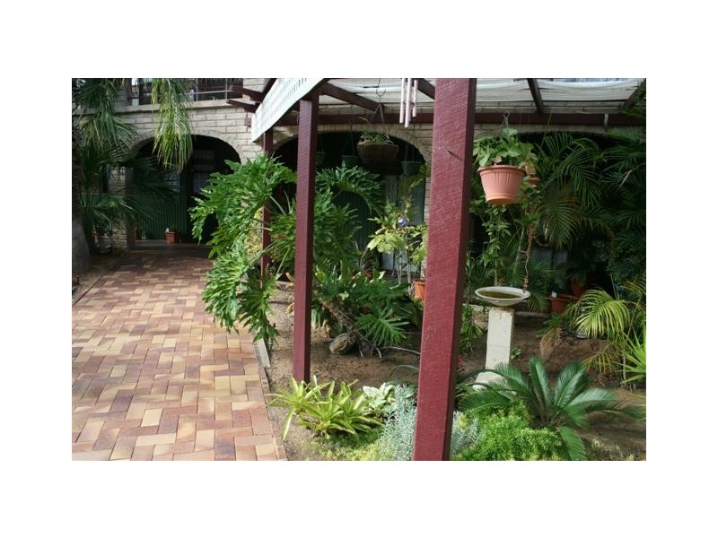 22-24 Borland Street, Roma QLD 4455