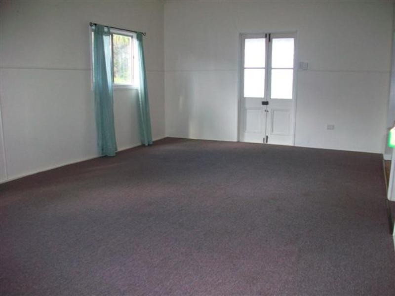 18 Hunter Street, Roma QLD 4455