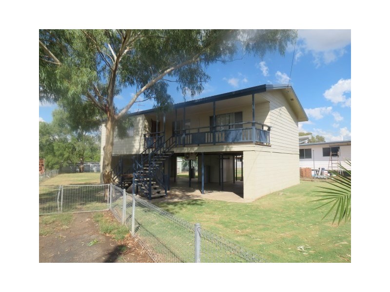 6 Cottell Street, Roma QLD 4455