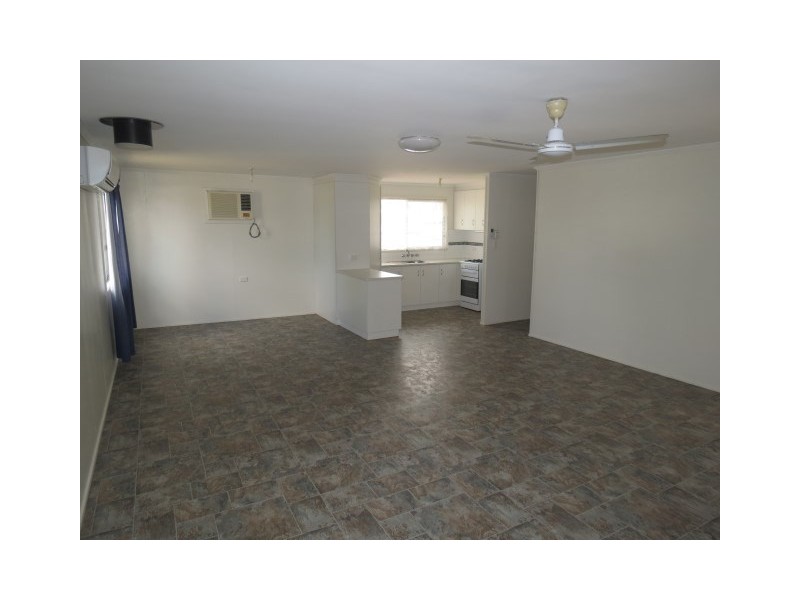 6 Cottell Street, Roma QLD 4455