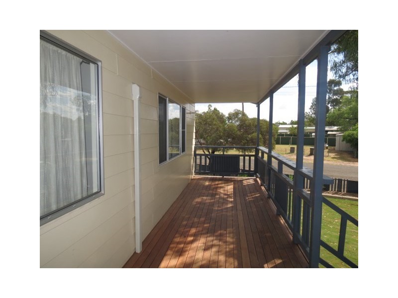 6 Cottell Street, Roma QLD 4455