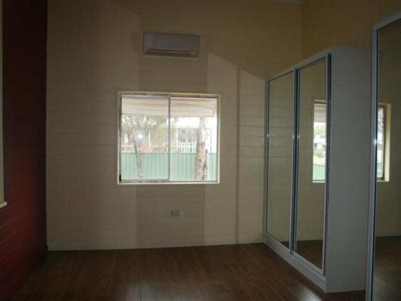 5 Hasted Street, Roma QLD 4455