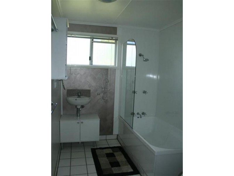 232 Edwardes Street, Roma QLD 4455